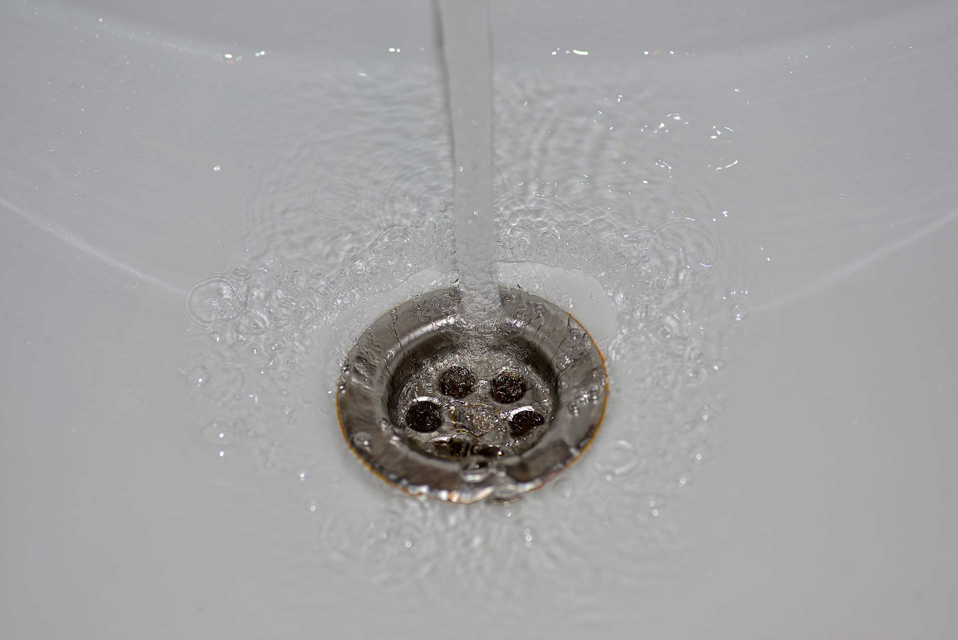 A2B Drains provides services to unblock blocked sinks and drains for properties in Kingston Upon Hull.